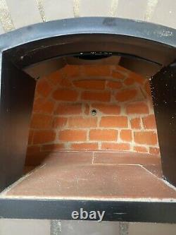80x80cm Brick Outdoor Wood Fired Pizza Ovens Chrome Flute And Cap