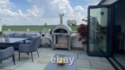 Grande outdoor wood fired pizza oven