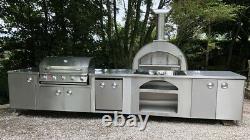 Outdoor Kitchen, Wood Fired Pizza Oven, Bull Grill