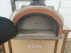 Outdoor wood fired Pizza oven