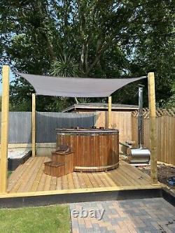 Wood Fired Fibreglass Hot Tub with Outside Heater Can Sit 7-8 People