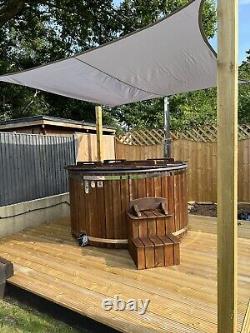 Wood Fired Fibreglass Hot Tub with Outside Heater Can Sit 7-8 People