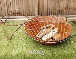 Barbecue en acier corten rouillé et vieilli pour bol de feu