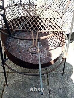 Tripod Fire Pit / Barbecue Solide Robuste Fait pour Durer